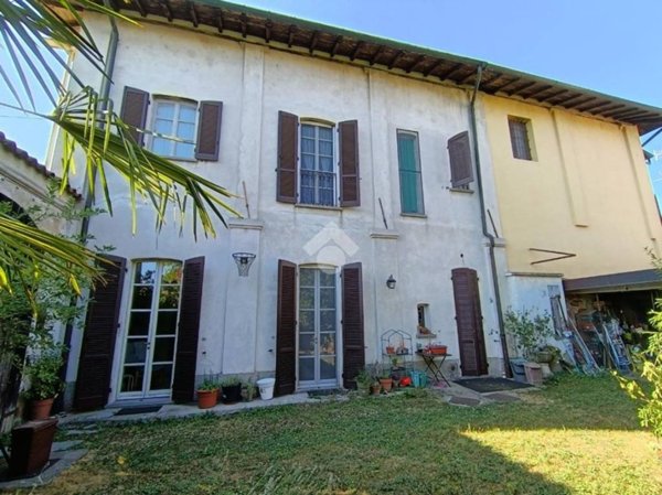 casa indipendente in vendita a Robecco sul Naviglio