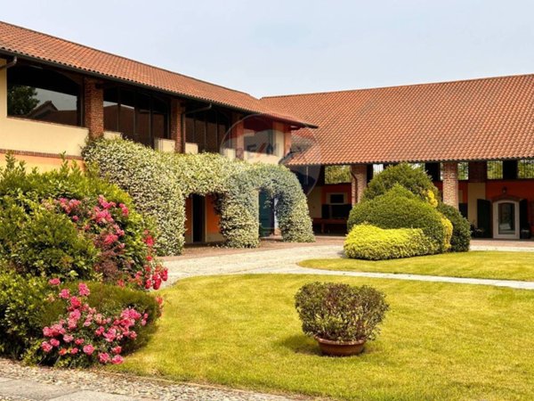 casa indipendente in vendita a Robecco sul Naviglio