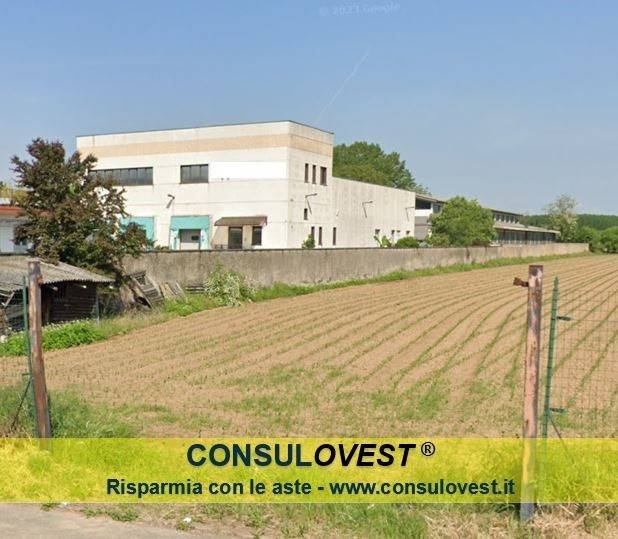 locale commerciale in vendita a Robecco sul Naviglio in zona Casterno