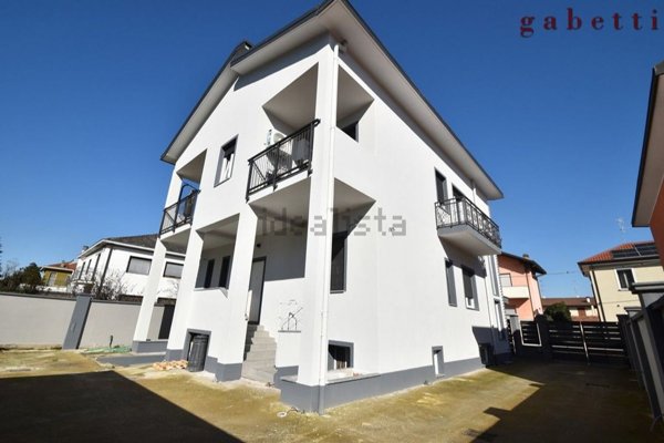 appartamento in vendita a Robecco sul Naviglio