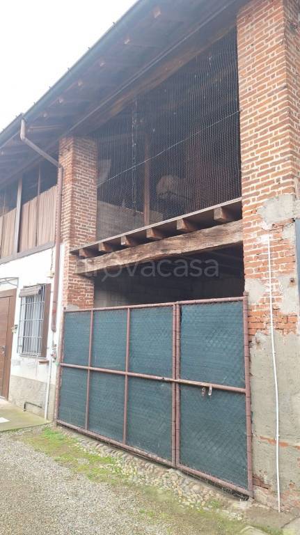 casale in vendita a Robecco sul Naviglio