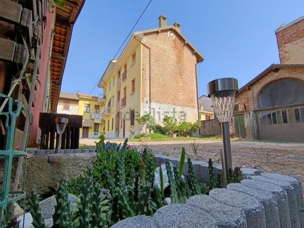 casa indipendente in vendita a Robecco sul Naviglio