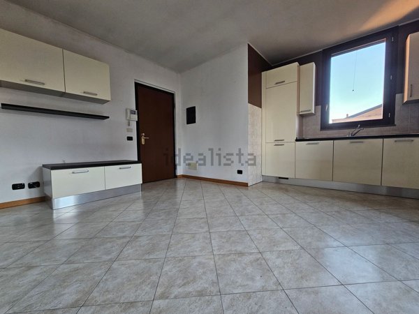appartamento in vendita a Robecco sul Naviglio