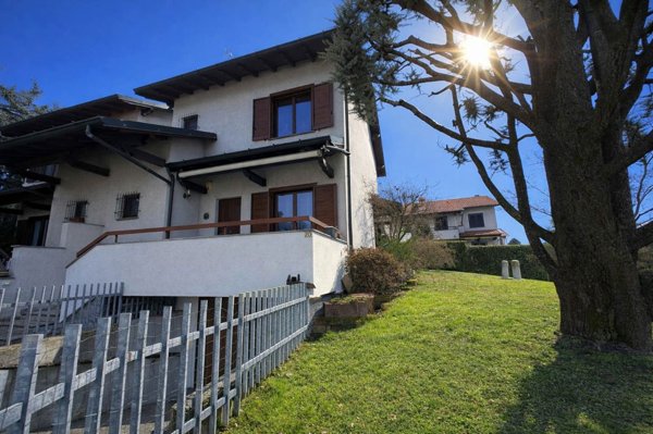 casa indipendente in vendita a Robecco sul Naviglio