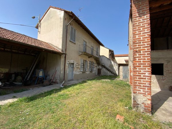 casa indipendente in vendita a Robecco sul Naviglio