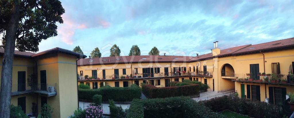 appartamento in vendita a Rodano