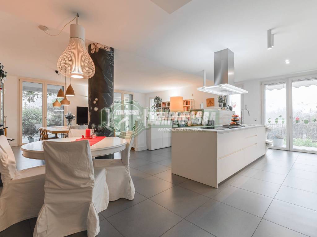 appartamento in vendita a Rodano