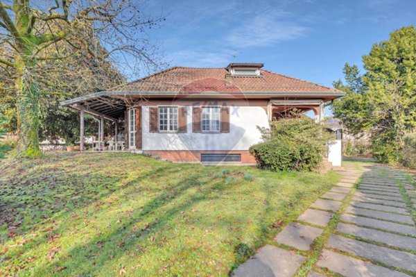 casa indipendente in vendita a Rodano
