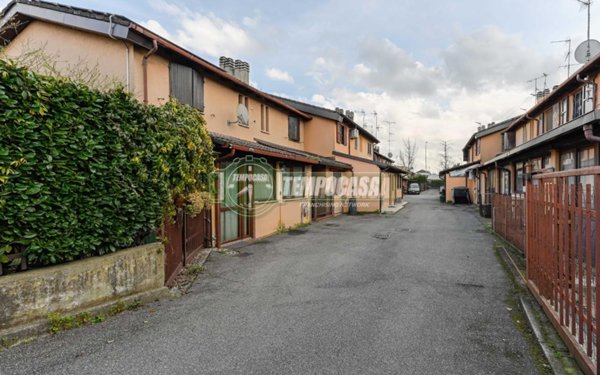 casa indipendente in vendita a Rodano