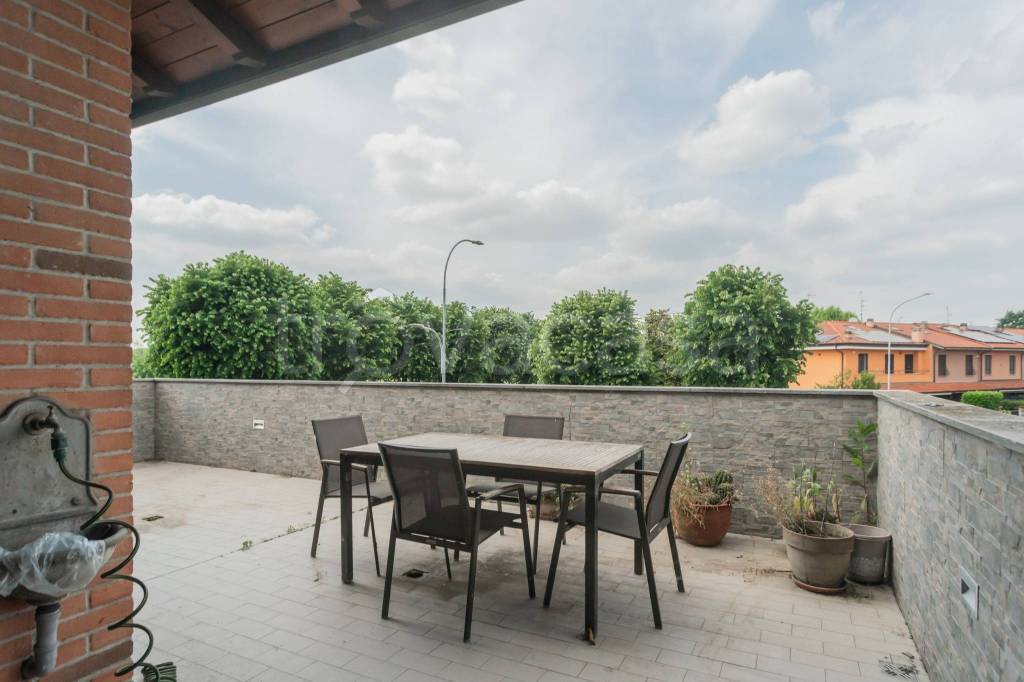 appartamento in vendita a Rodano