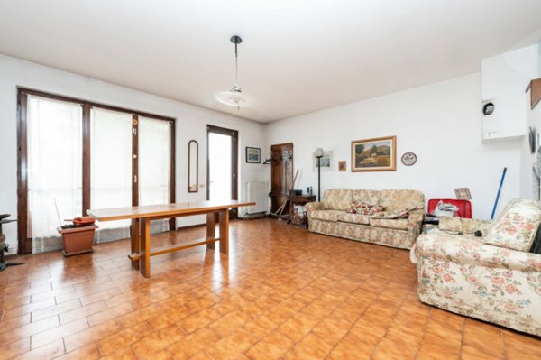 casa indipendente in vendita a Rodano
