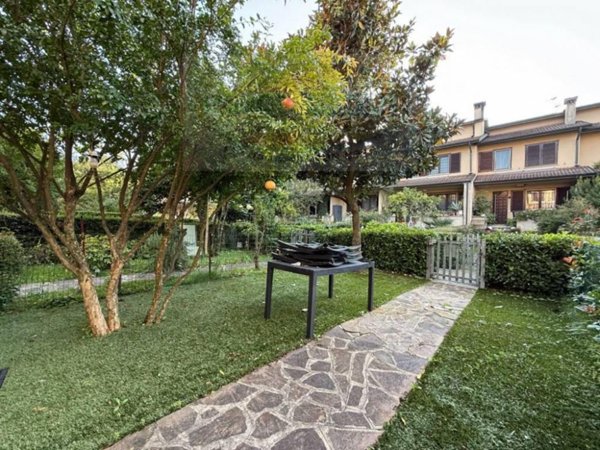 casa indipendente in vendita a Rodano