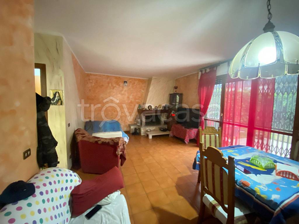 casa indipendente in vendita a Rodano