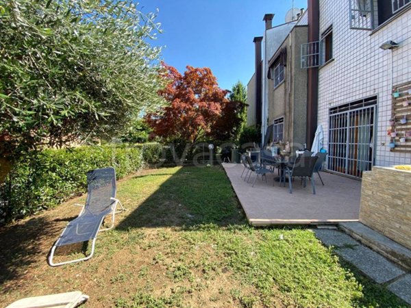 casa indipendente in vendita a Rodano