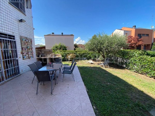 casa indipendente in vendita a Rodano