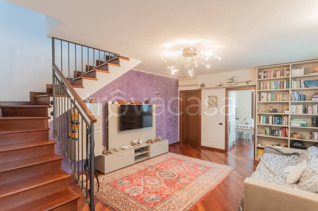 appartamento in vendita a Rodano