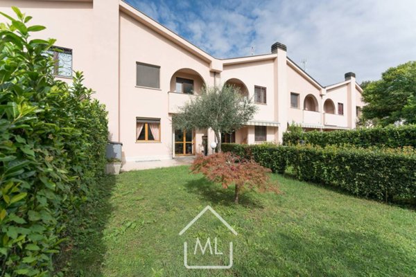 casa indipendente in vendita a Rodano