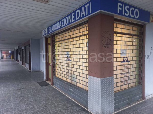 negozio in vendita a Rodano