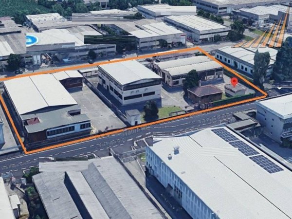 locale commerciale in vendita a Rodano