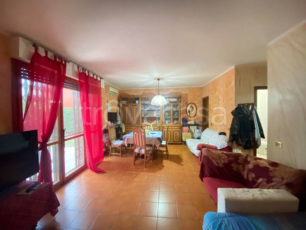 casa indipendente in vendita a Rodano