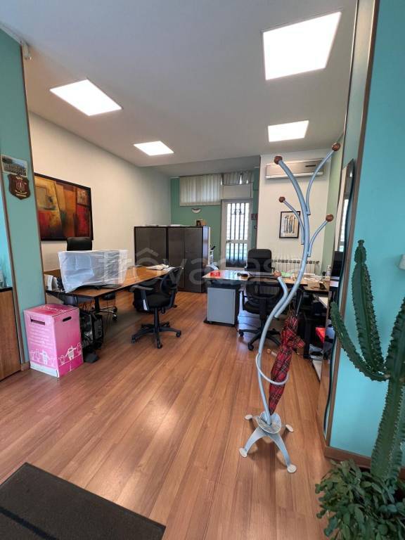 negozio in vendita a Rodano