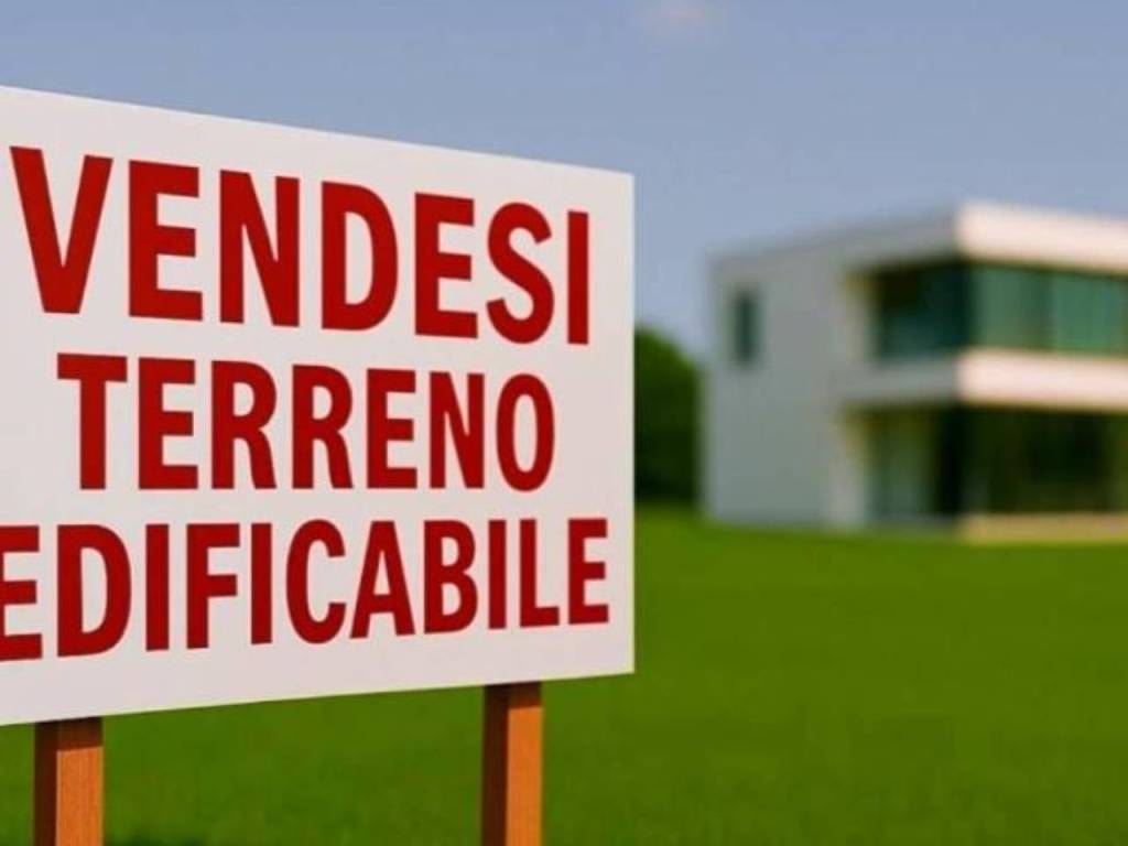 terreno edificabile in vendita a Rodano