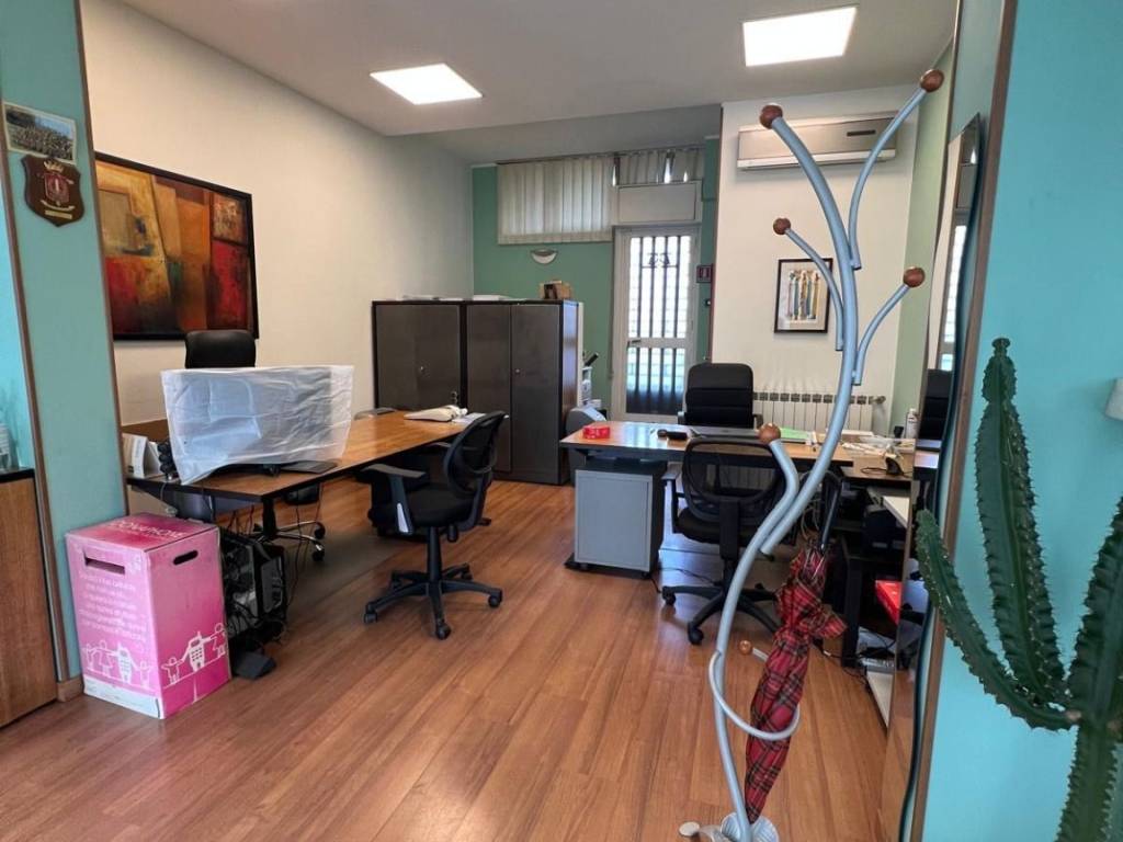 negozio in vendita a Rodano