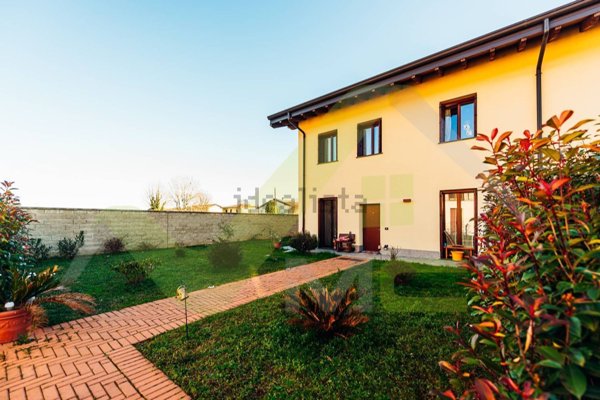 appartamento in vendita a Rodano