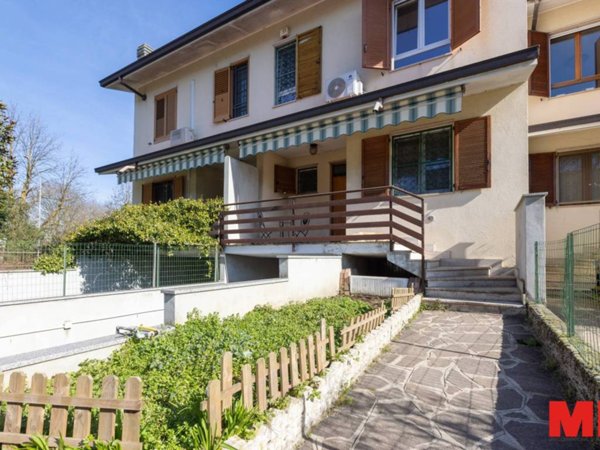 casa indipendente in vendita a Rodano