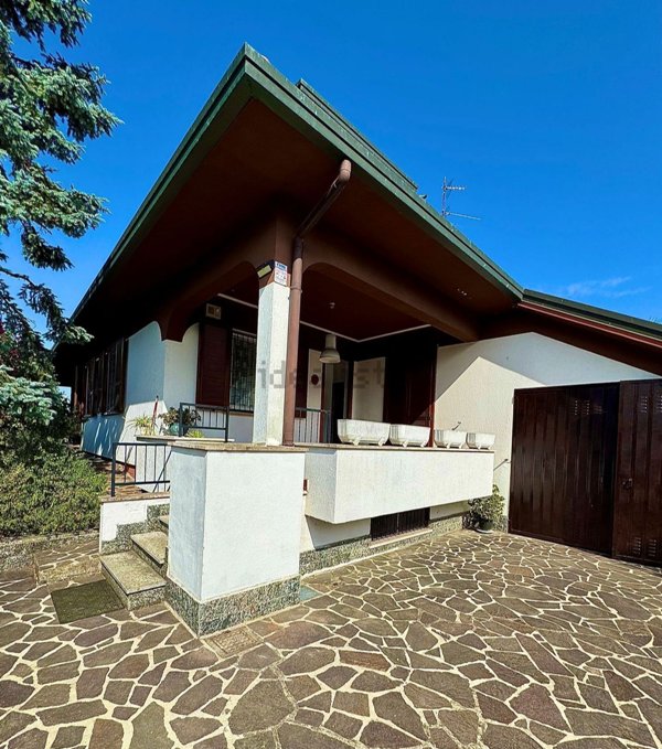 casa indipendente in vendita a Rodano