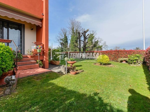 casa indipendente in vendita a Rodano