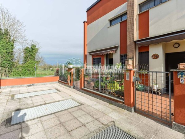 casa indipendente in vendita a Rodano