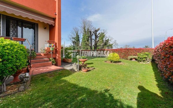 casa indipendente in vendita a Rodano