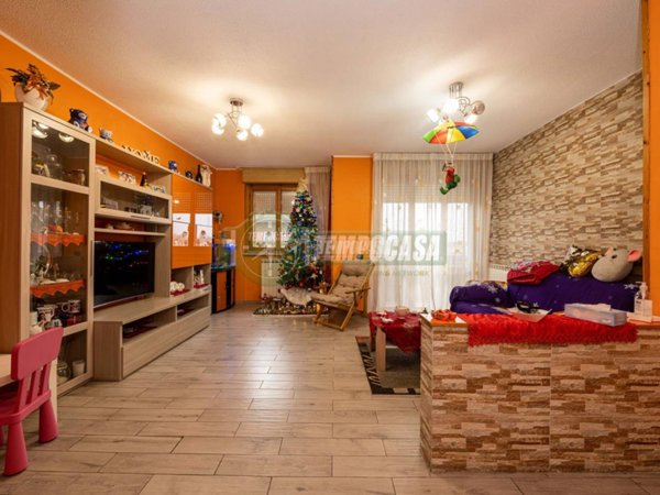 appartamento in vendita a Rodano
