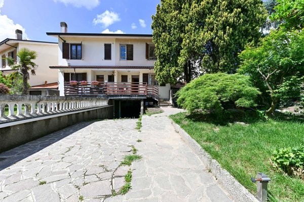 casa indipendente in vendita a Rodano
