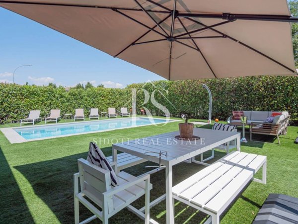 casa indipendente in vendita a Rodano