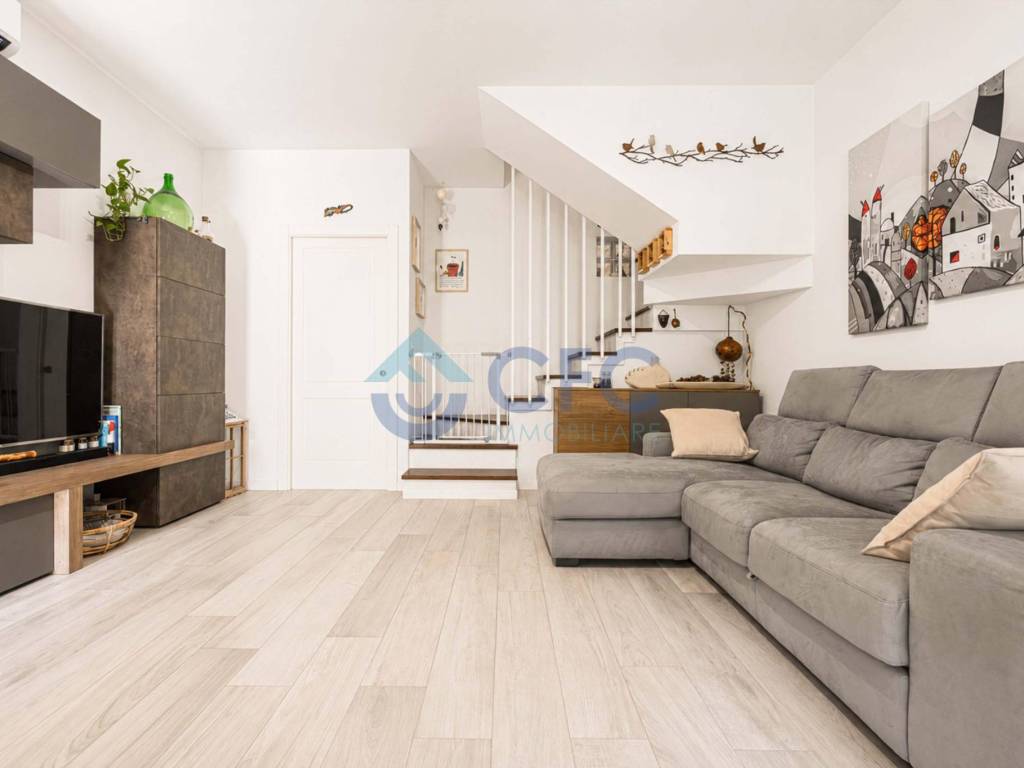 casa indipendente in vendita a Rodano