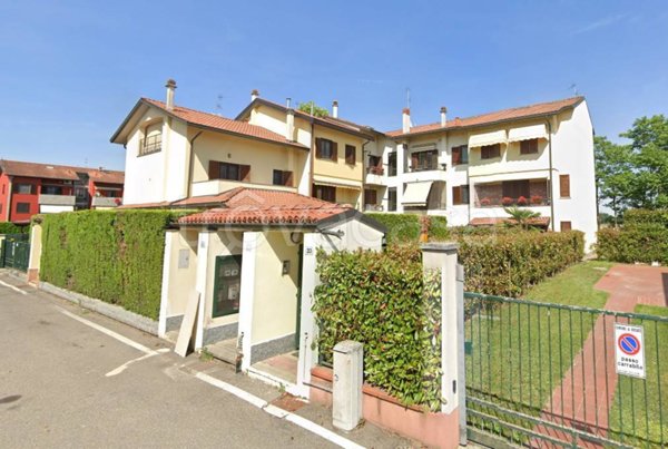 appartamento in vendita a Rosate