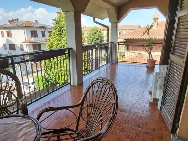 casa indipendente in vendita a Rosate