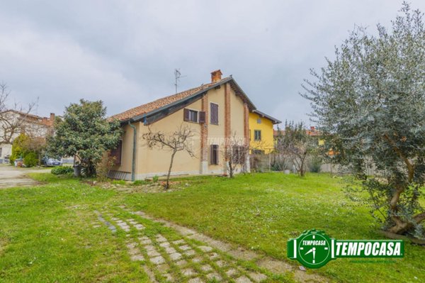 casa indipendente in vendita a Rosate