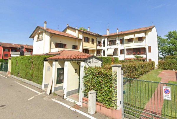 appartamento in vendita a Rosate