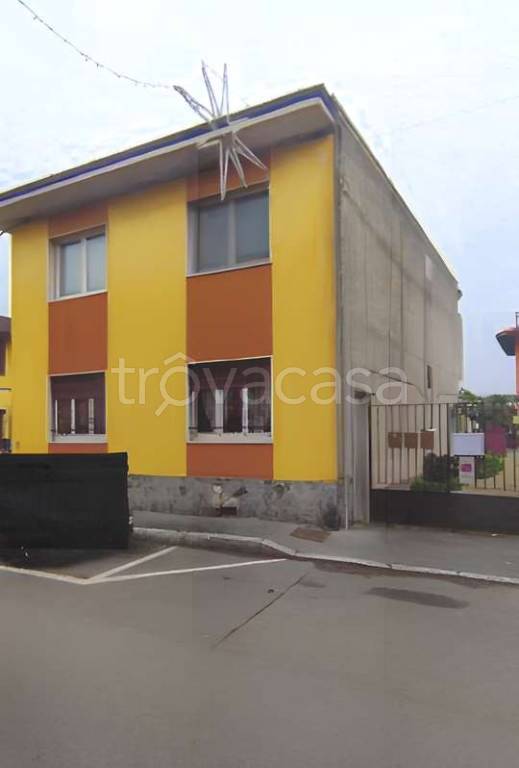 appartamento in vendita a Rosate