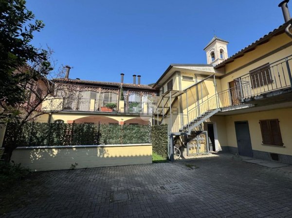 appartamento in vendita a Rosate