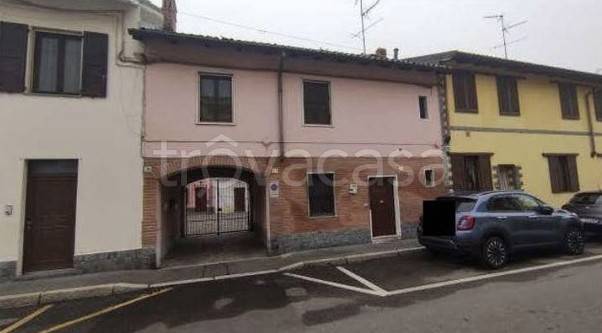 casa indipendente in vendita a Rosate