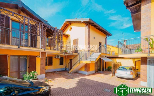 appartamento in vendita a Rosate