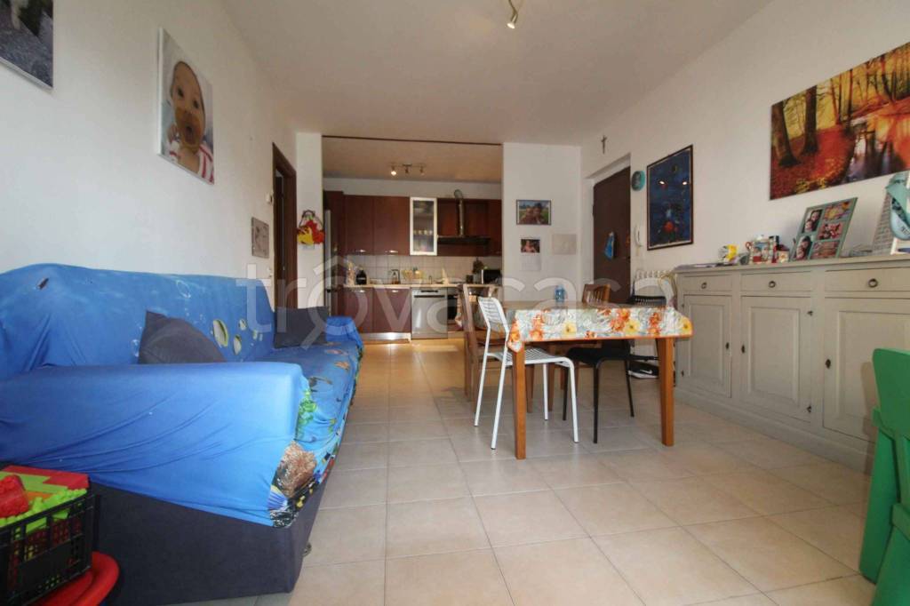 appartamento in vendita a Rosate