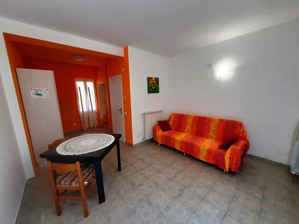 casa indipendente in vendita a Rosate