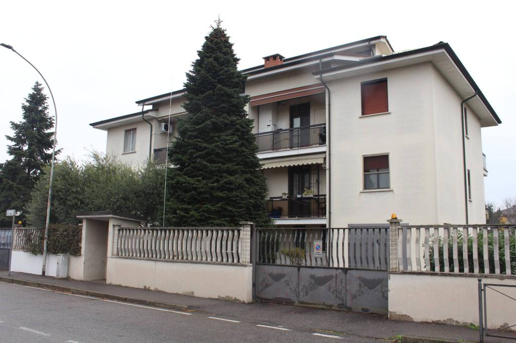 appartamento in vendita a Rosate