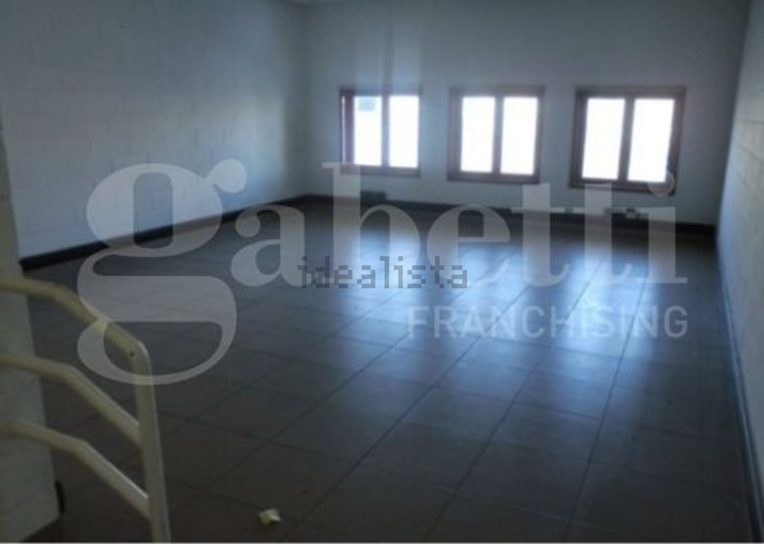 esavano in vendita a Rosate