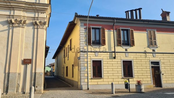 appartamento in vendita a Rosate
